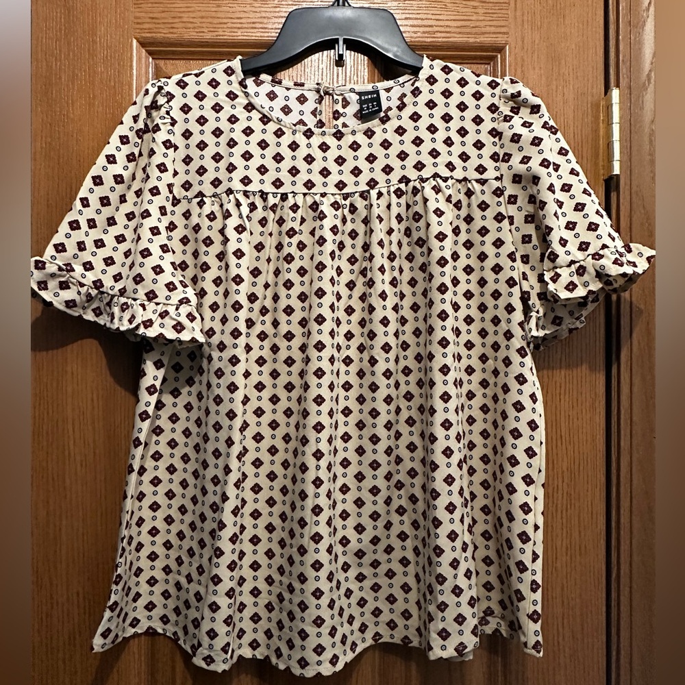 SHEIN Blouse - Size Medium - Beige with rust & baby blue accents